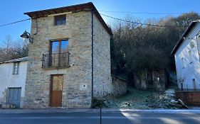 Casa rural LA TORRE recién rehabilitada.