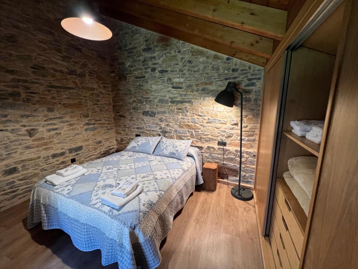 Casa rural LA TORRE recién rehabilitada. Las Herrerías Exterior foto