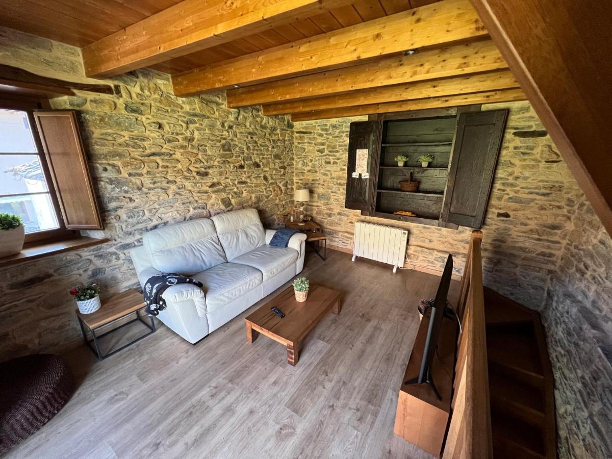 Casa rural LA TORRE recién rehabilitada. Las Herrerías Exterior foto